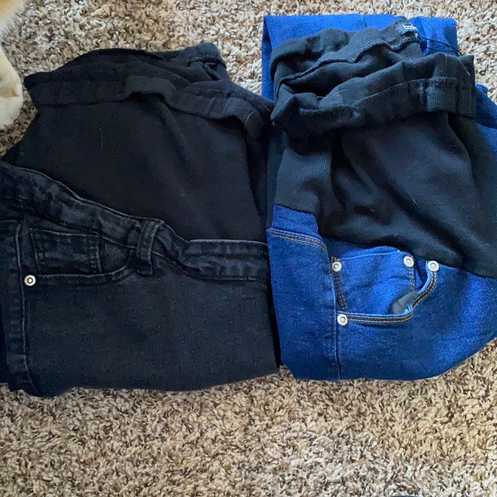 2 pairs Boohoo size 10 maternity jeans